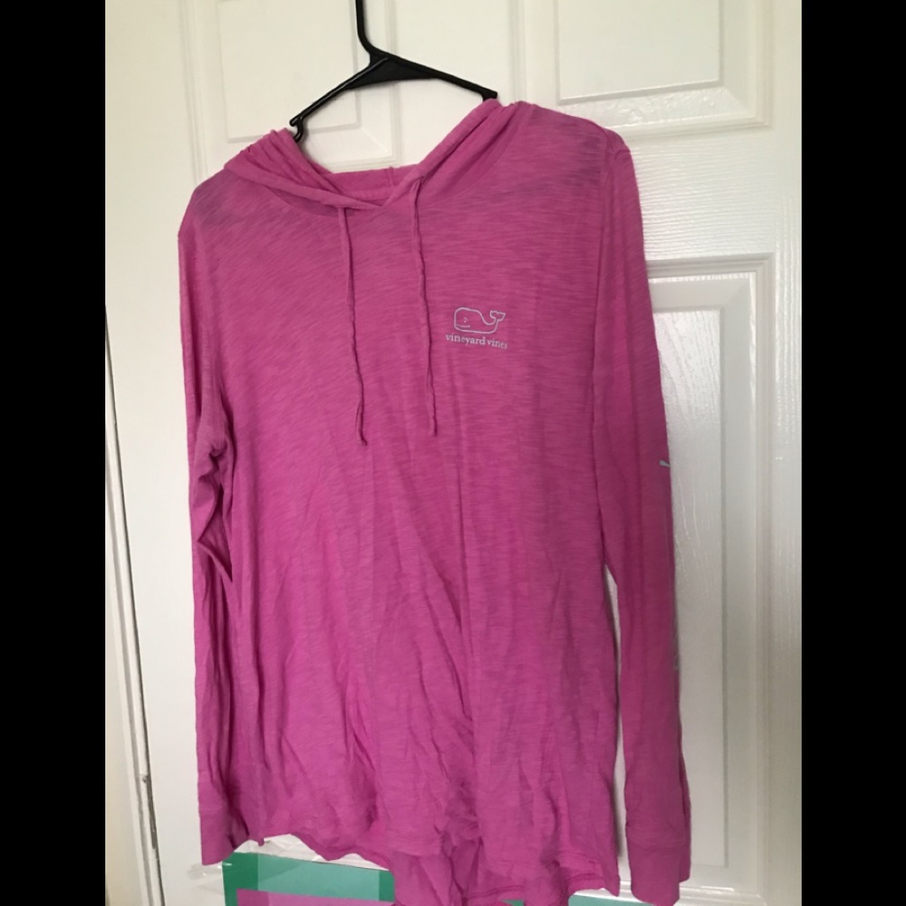 vineyard vines light hoodie